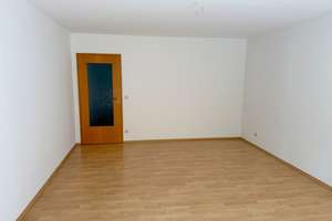 Schöne 3,5-Zi.-Whg. mit Balkon und TG-Stellplatz direkt am Fürther Stadtwald – 90768 Oberfürberg, Eschenau, Fürth – Vorschaubild 11