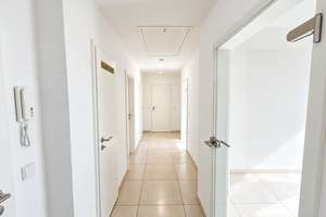 Hochwertige 3-Zimmer-Dachgeschosswohnung, 77 m², mit Balkon – ruhig & zentral in Kohlscheid – 52134 Herzogenrath – Vorschaubild 2