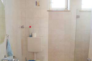 Haus am Haus (Mini Bungalow): 4,5-Zimmer-Wohnung in Lechhausen – Die vollständige Adresse der Immobilie erhältst du vom Anbieter., 86157 Lechhausen-West, Augsburg – Vorschaubild 2