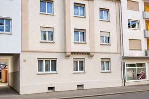 Innenstadt Lage! 3,5-Zimmer-Hochparterre Wohnung in Neu-Ulm! – Die vollständige Adresse der Immobilie erhältst du vom Anbieter., 89231 Neu-Ulm – Vorschaubild 1