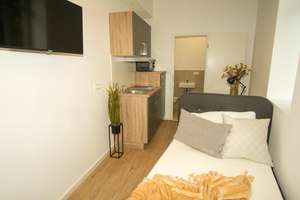 Möbliertes Mini-Apartment mit Einbauküche + INKL. WLAN + TV – Badener Str. 34, 76227 Durlach, Karlsruhe – Vorschaubild 1