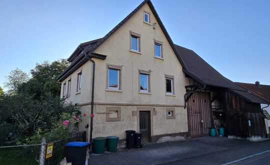 Charmantes Bauernhaus mit großer Scheune und Traumgrundstück in Wannweil – Ideal für Handwerker