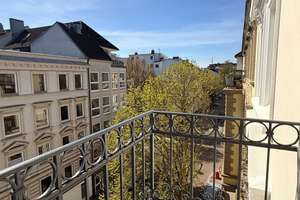 Uhlenhorst: Sonnenverwöhnter Altbau mit Balkon, Weitblick & Privatsphäre – Die vollständige Adresse der Immobilie erhältst du vom Anbieter., 22085 Uhlenhorst, Hamburg – Vorschaubild 6