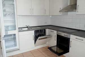 TOP Wohnung für Eigennutzer ! Sofort beziehbar--Wanne/Dusche--Gäste WC--Lift--Einbauküche--2 Balkone – Erich-Mühsam-Straße 33, 9112 Chemnitz – Vorschaubild 7