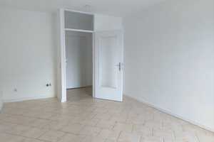 **Angenehmes und funktionales Raumkonzept mit Balkon am Stern** – Zweigertstr. 3-7, 45130 Essen – Vorschaubild 5