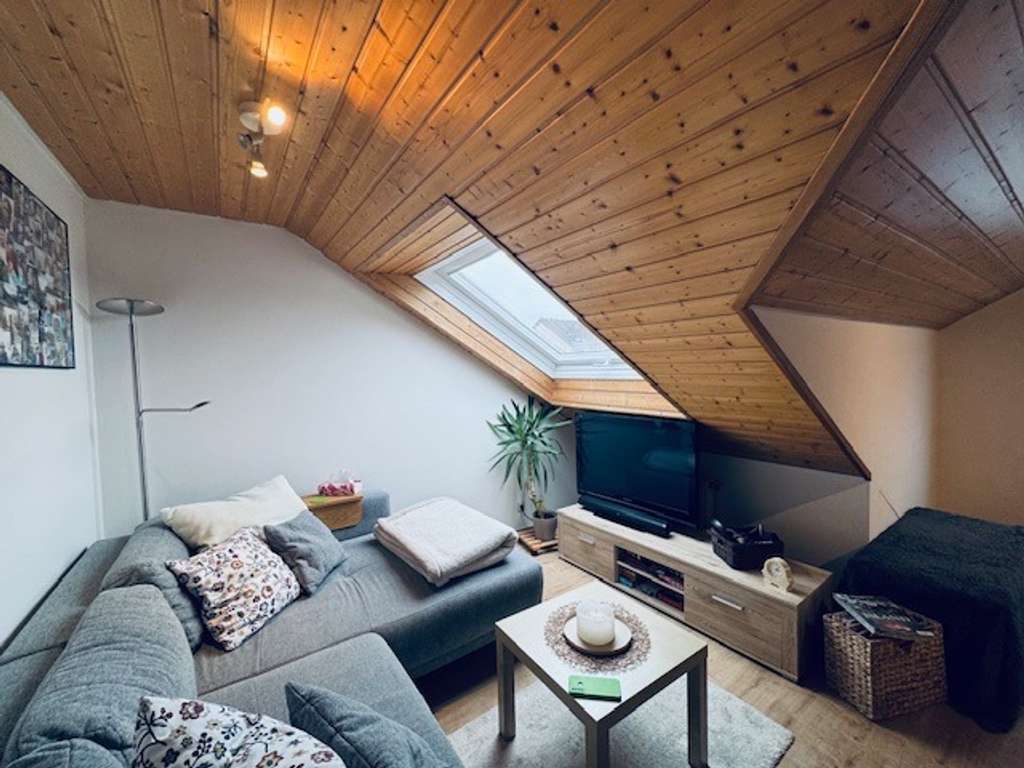 Immobilie in Rutesheim - Attraktive DG-Wohnung - ideal als Eigennutzer & Kapitalanleger - Bild 1