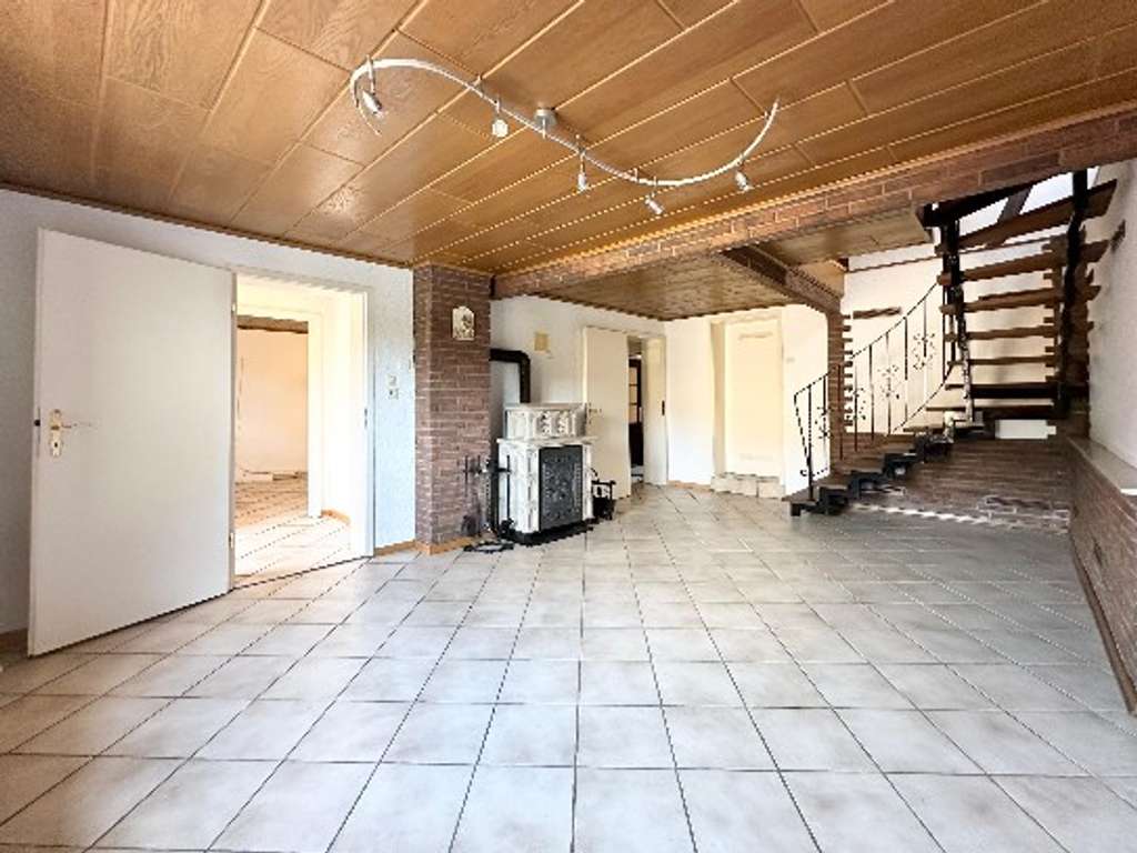 Immobilie in Lützelbach - Wohnen mit Charakter: Modernisiertes Einfamilienhaus in Lützelbach - Bild 0