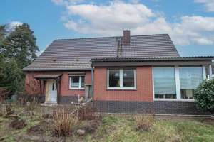Charmantes Einfamilienhaus in Grieben – Wohnen im Grünen mit Kamin und 1.389 m² Grundstück – Die vollständige Adresse der Immobilie erhältst du vom Anbieter., 39517 Grieben – Vorschaubild 15