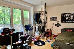 Sehr schöne 4-Zimmer Wohnung mit Garten und Terrasse in Düsseldorf-Kaiserswerth – Die vollständige Adresse der Immobilie erhältst du vom Anbieter., 40489 Kaiserswerth, Düsseldorf – Vorschaubild 13