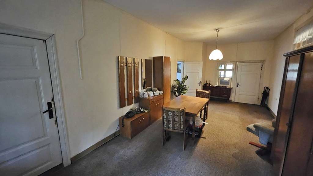 Immobilie in Gnarrenburg - immo-schramm.de: Reizvoll zurückgelegen: Bauernhaus und Grünland - Bild 3