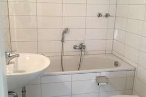 Gemütliche 2-Zimmerwohnung in grüner Umgebung mit Balkon – Am Großen Wiel 5, 33609 Heepen, Bielefeld – Vorschaubild 2