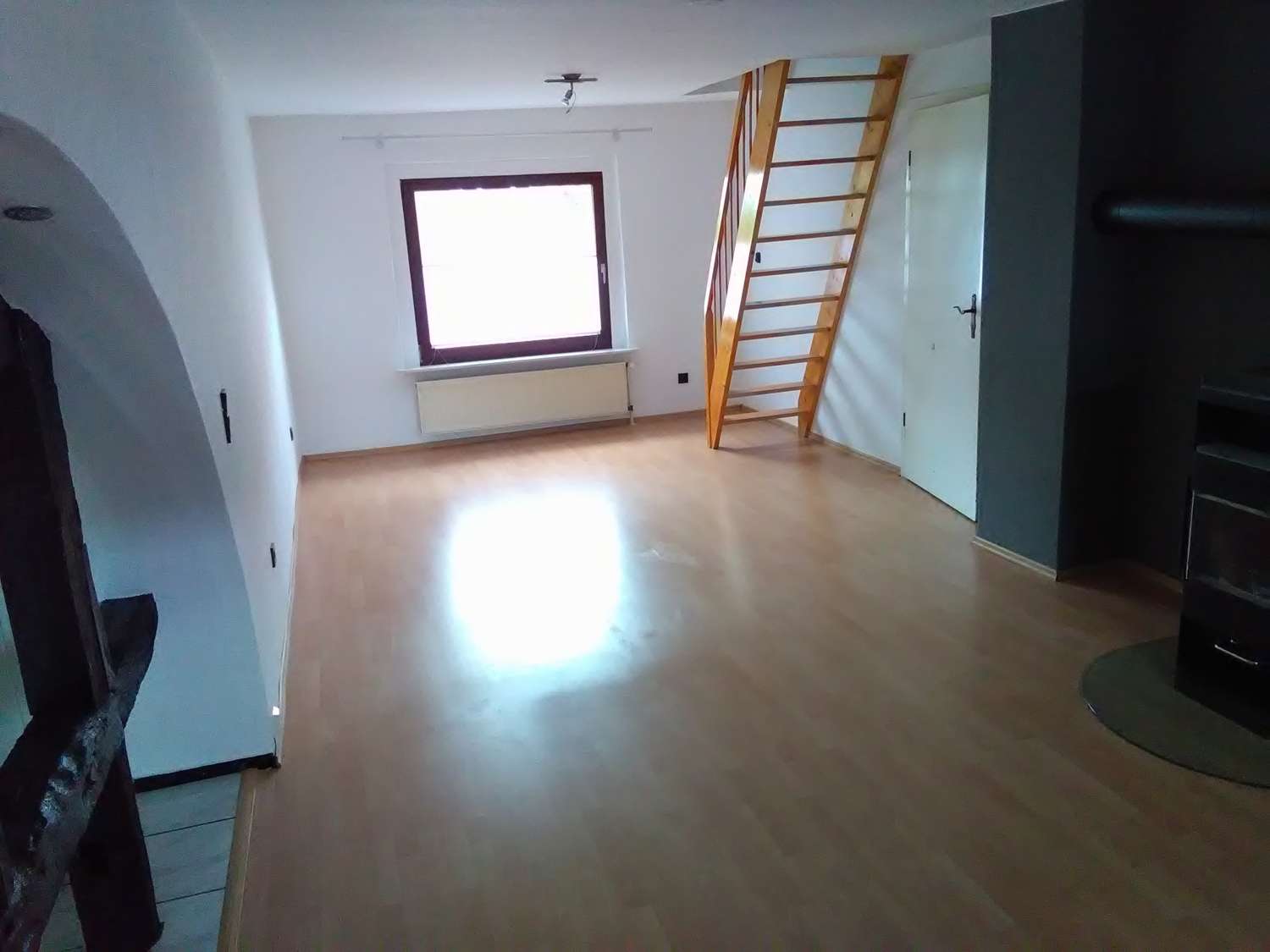 Immobilie in Hessisch Oldendorf - Brücke zum Wohntraum - zwei Häuser, ein Glücksgriff - Bild 6