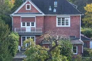 Eindrucksvolle Villa, von den renommierten Architekten Gerson, in Othmarschen zum Verkauf! – Die vollständige Adresse der Immobilie erhältst du vom Anbieter., 22605 Othmarschen, Hamburg – Vorschaubild 1