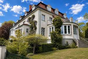 Charmante Herrenhaushälfte mit Waldblick in Berlin-Westend sanierungsbedürftig – Die vollständige Adresse der Immobilie erhältst du vom Anbieter., 14055 Westend, Berlin – Vorschaubild 2