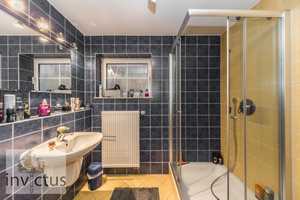 Wohnen mit Stil: Großzügiges Haus mit 6 Zimmern, Wintergarten, Doppelgarage, Kamin & Einliegerwhg! – Heilbronn (Kreis) – Vorschaubild 38