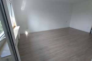 Nachmieter für Einzug ab sofort gesucht: 3-Zimmer-Wohnung mit Aufzug, modernem Bad und Balkon – Mintarder Weg 39, 40472 Unterrath, Düsseldorf – Vorschaubild 9