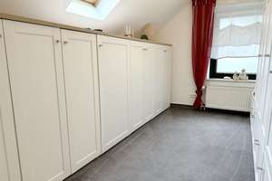 LORENZ-Angebot in WAT: Sehr zentral. Freist. 2-Fam.-Altbau. Größtenteils modernisiert. Ca.205 m² Wfl – Die vollständige Adresse der Immobilie erhältst du vom Anbieter., 44866 Wattenscheid-Mitte, Bochum – Vorschaubild 21