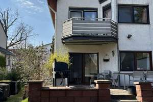 Charmantes Eckreihenhaus mit großem Garten und sonniger Terrasse