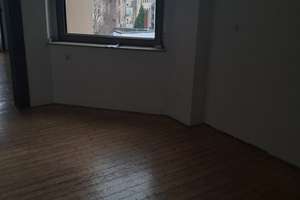 Für Altbauliebhaber mit hohen Decken, Echtholzfußboden, Balkon,  Badezimmer in weiß – Die vollständige Adresse der Immobilie erhältst du vom Anbieter., 40227 Oberbilk, Düsseldorf – Vorschaubild 3