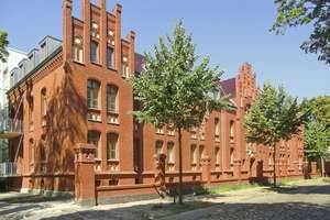 Charmantes Dachgeschoss mit offenem Kamin – Die vollständige Adresse der Immobilie erhältst du vom Anbieter., 14467 Berliner Vorstadt, Potsdam – Vorschaubild 3