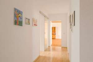 Wohnen mit Weitblick: großzügige 4,5-Zimmer-Wohnung mit sonniger Süd-Loggia! – 71282 Hemmingen – Vorschaubild 6