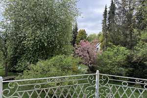 Stilvolle Villa am Waldrand – Ihr Familienrefugium bei München – Die vollständige Adresse der Immobilie erhältst du vom Anbieter., 85614 Kirchseeon – Vorschaubild 3