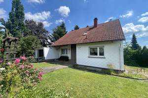 Wunderbares Einfamilienhaus mit tollem Grundstück in bester Wohnlage von Nieder-Moos! – Die vollständige Adresse der Immobilie erhältst du vom Anbieter., 36399 Freiensteinau – Vorschaubild 3