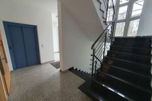 Heilbronn Ost: 3-Zimmer-Dachgeschosswohnung mit Terrasse, Aufzug und Stellplatz – Karl-Betz-Straße 3, 74074 Heilbronn, Heilbronn – Vorschaubild 10