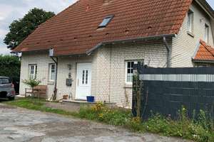 Attraktives Haus mit fünf Zimmern in Duisburg – Am Heidberg 150, 47259 Ungelsheim, Duisburg – Vorschaubild 1