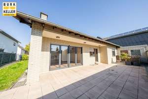 Familiäre und ländliche Idylle in Stadtnähe *** Komfortabler Bungalow in sehr ruhiger Lage – Die vollständige Adresse der Immobilie erhältst du vom Anbieter., 50127 Bergheim – Vorschaubild 1