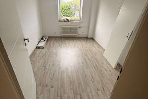 Alltagstaugliche 3,5-Zimmer-Wohnung in Bottrop Süd-West – Essener Straße 121, 46236 Stadtmitte, Bottrop – Vorschaubild 9