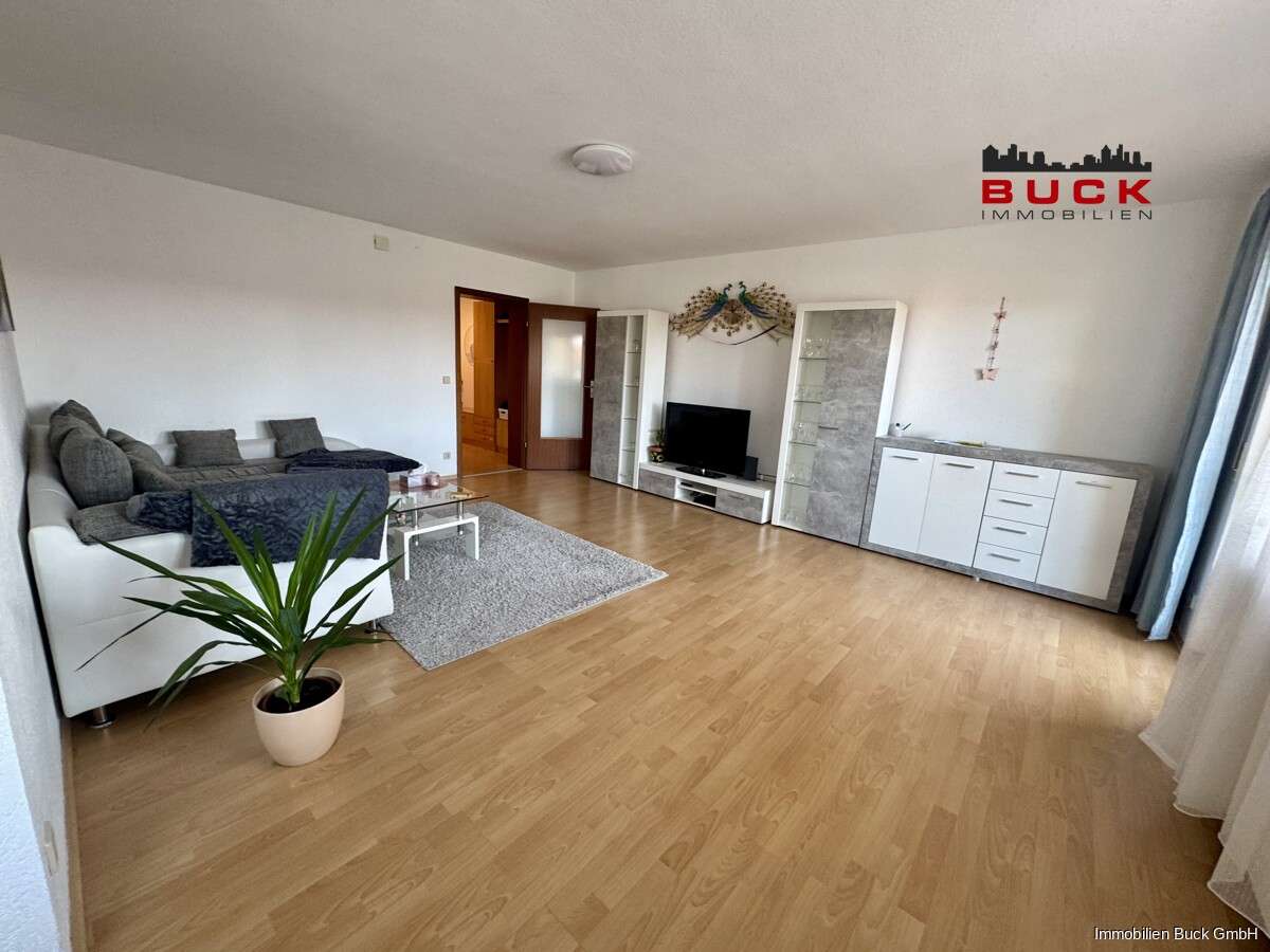 Immobilie in Amstetten - Gepflegte und gut vermietete 3,5-Zimmerwohnung mit Garage und Balkon in begehrter Lage! - Bild 3