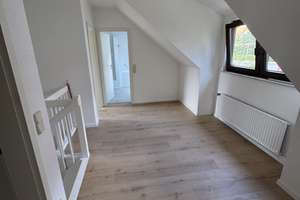     Ihr neues Zuhause in Brackwede – Stilvoll renoviertes Einfamilienhaus mit Garten – Am Alten Friedhof 23, 33647 Brackwede, Bielefeld – Vorschaubild 18