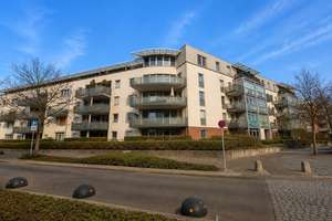 Gemütliche 2-Zimmer-Dachgeschosswohnung mit Balkon, Wasserblick und TG-Stellplatz in Berlin-Köpenick
