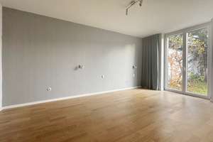 Lichtdurchfluteter Atrium Bungalow (4-Zimmer) mit Garten in Gräfelfing in ruhiger, sonniger Lage – Die vollständige Adresse der Immobilie erhältst du vom Anbieter., 82166 Gräfelfing – Vorschaubild 7