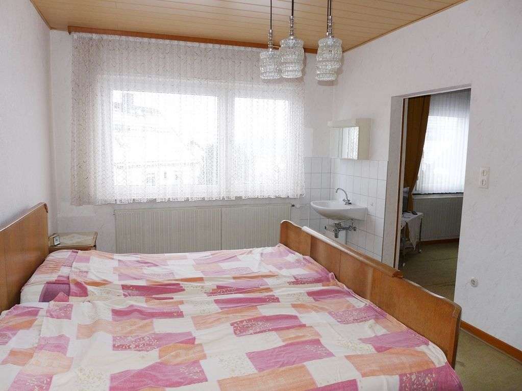 Immobilie in Aßlar - Gemütliches Wohnhaus - vielseitg nutzbar - optional mit Baugrundstück - Bild 2