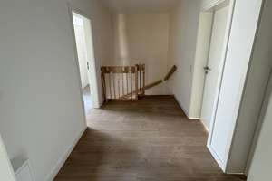 Attraktive 4-Zimmer-Doppelhaushälfte mit EBK in Braunschweig Volkmarode – Berliner Heerstraße 8d, 38104 Volkmarode, Braunschweig – Vorschaubild 4