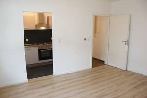 Sanierte 1,5-Zimmer-Kochn.-Diele-Bad, 31 m², EBK, mit Design-Badezimmer, im Hochparterre, ab 01.06. – Alter Postweg 48a, 86159 Hochfeld, Augsburg – Vorschaubild 8