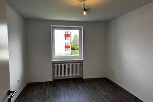 4 Zimmer in ruhiger Lage! – Gassnerstr. 12, 38116 Lehndorf-Watenbüttel, Braunschweig – Vorschaubild 2