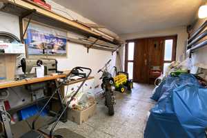 Charmantes Reihenhaus in ruhiger Lage mit moderner Pelletheizung, Garage, Carport & Wintergarten – Vogtlandkreis – Vorschaubild 14