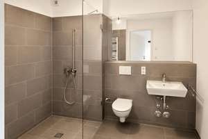 Ab sofort | Schöne 2-Zimmer-Wohnung (Typ 23) mit Balkon und Keller – Raderberggürtel 50, 50968 Marienburg, Köln – Vorschaubild 4