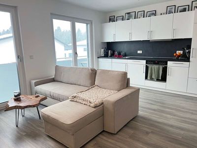 Moderne und lichtdurchflutete 2-Zimmer-Wohnung!