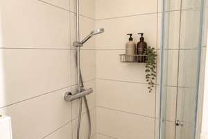Zuhause mit einem Zimmer in zentraler Lage von Düsseldorf – 40211 Stadtmitte, Düsseldorf – Vorschaubild 5