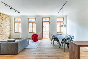 NEU *Paul & Partner* MÖBLIERTE WOHNUNG IN DER NEROSTRAßE !