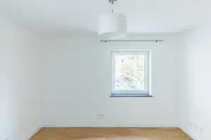 NEU ! *Paul & Partner* DIESE EINHEIT BIETET VIEL! EINBAUKÜCHE, STELLPLATZ & EIGENER GARTEN ! – Wiesbaden – Vorschaubild 4