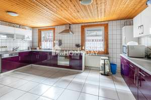 Investitionsmöglichkeit: 3-Familienhaus mit guter Rendite & gepflegter Ausstattung in toller Lage – Die vollständige Adresse der Immobilie erhältst du vom Anbieter., 78098 Triberg im Schwarzwald – Vorschaubild 14