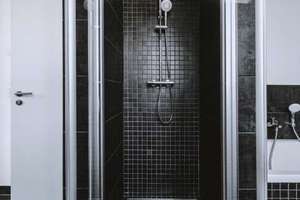 Sanierte 2-Raumwohnung *Fußbodenheizung,Balkon,Badewanne und Dusche* – 39112 Sudenburg, Magdeburg – Vorschaubild 2