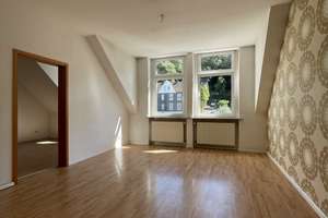   Helle 4-Zimmer-DGWohnung mit Terrasse in ruhiger Lage – Hirschstraße 43, 42285 Barmen, Wuppertal – Vorschaubild 8