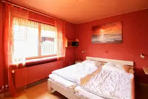 Einfamilienhaus mit Einliegerwohnung/Ferienwohnung und Außenpool bei Lübeck – Nordwestmecklenburg (Kreis) – Vorschaubild 19
