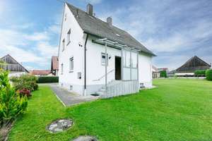 Ihr Wohntraum: Haus im Grünen mit Bauplatzreserve – Die vollständige Adresse der Immobilie erhältst du vom Anbieter., 89367 Waldstetten – Vorschaubild 3